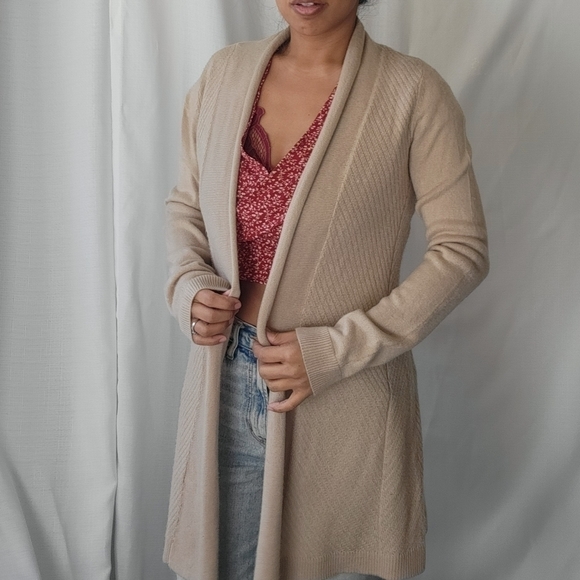 CHICOS Tan Spring Summer Light Knit Cardigan - Picture 8 of 8